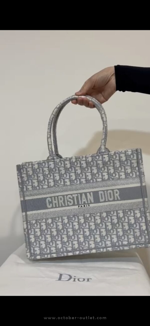 Dior - Image 2